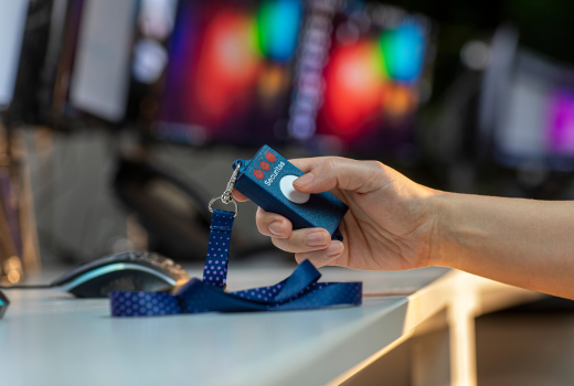 Tísňové tlačítko, sos tlačítko a nouzové tlačítko od společnosti Securitas se sítí IoT od Vodafone