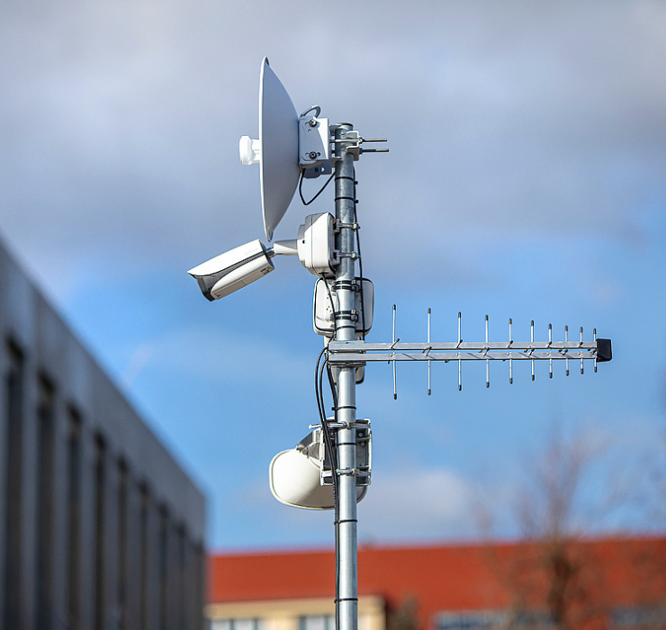 Horní část kamerového boxu