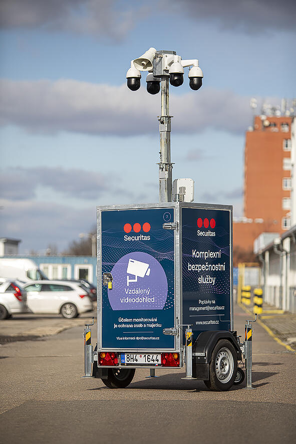 Mobilní kamerový systém, kamerová věž, na parkovišti, napájení na methanol
